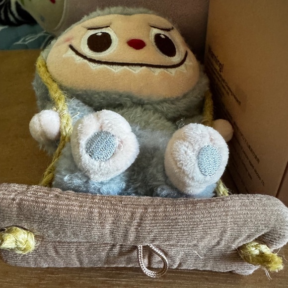 Pop Mart/Pop Land Exclusive: The Monsters Labubu - Timber Workshop - gray - NEW! - Picture 3 of 5